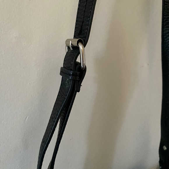 Chaps Black and Gray crossbody Bag - Picture 7 of 9